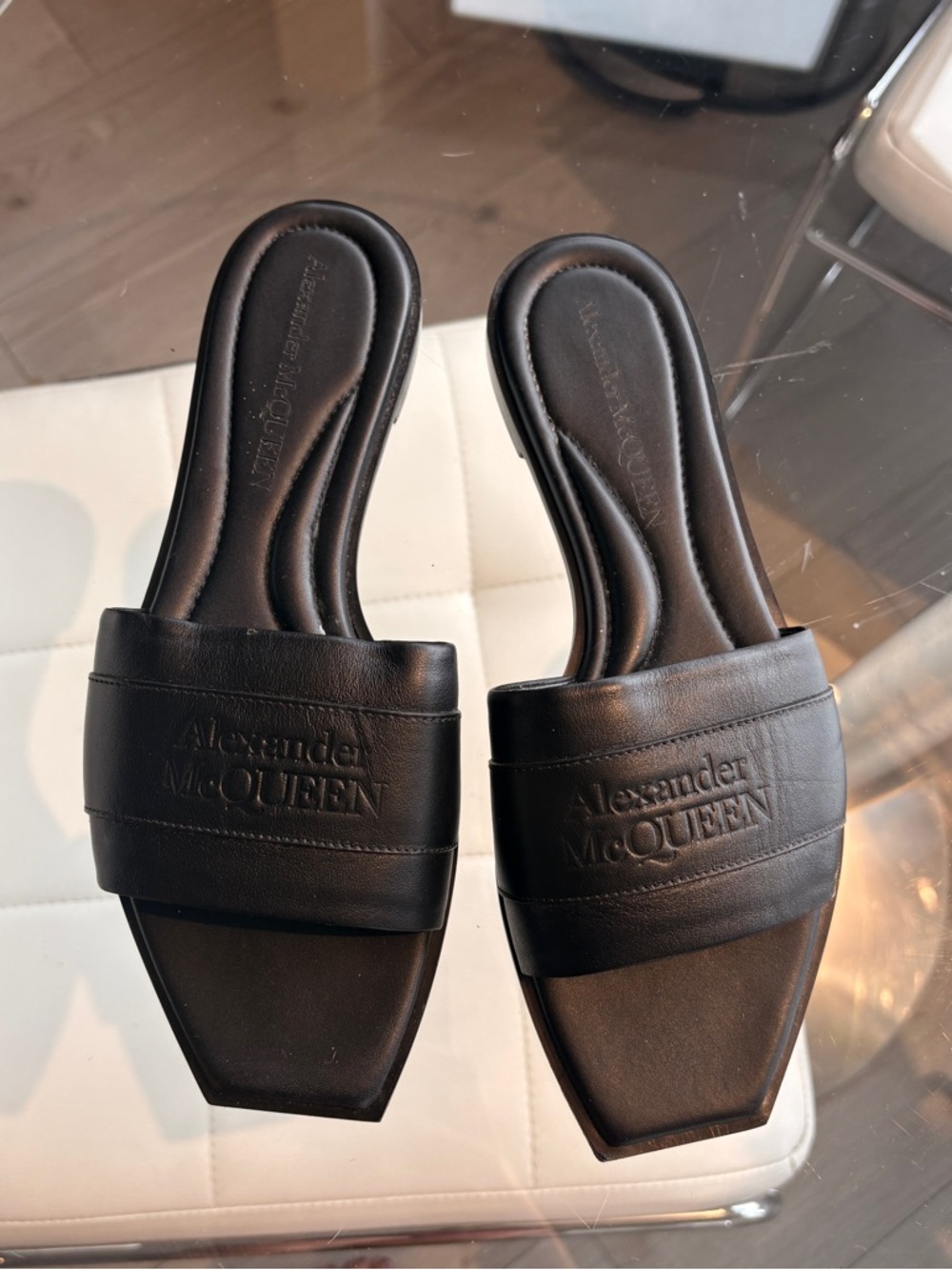Alexander McQueen Black Leather Logo Slide Sandals - Picture 2 of 4